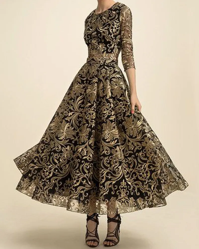 Shiny lace dress round neck