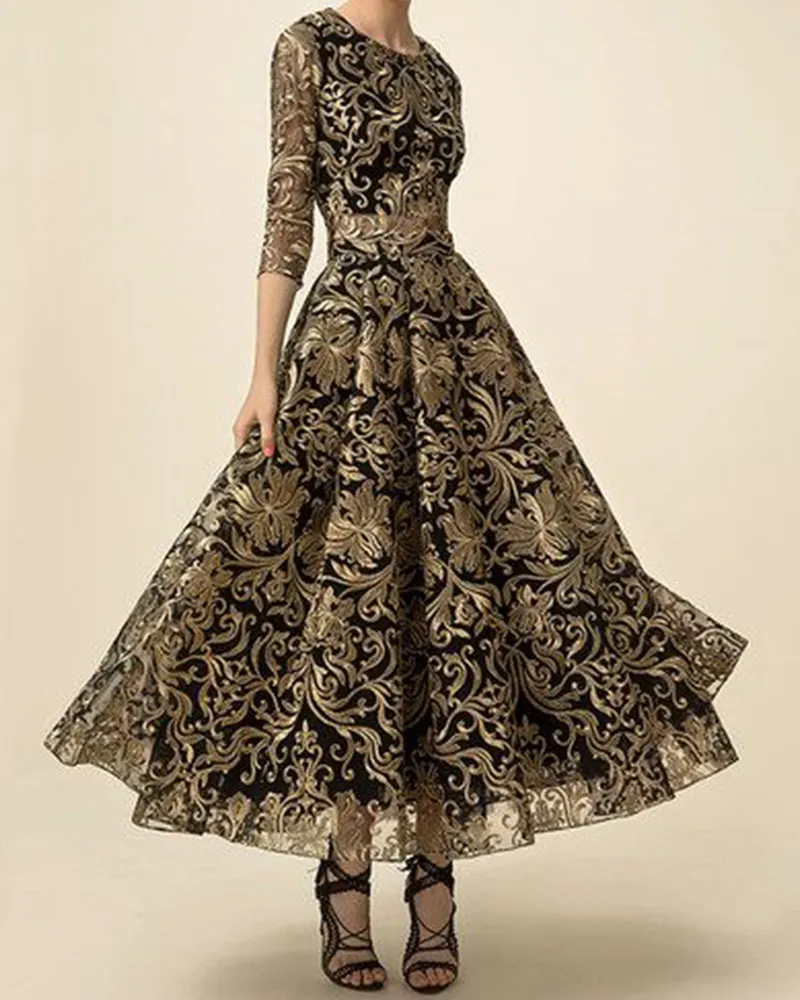 Shiny lace dress round neck