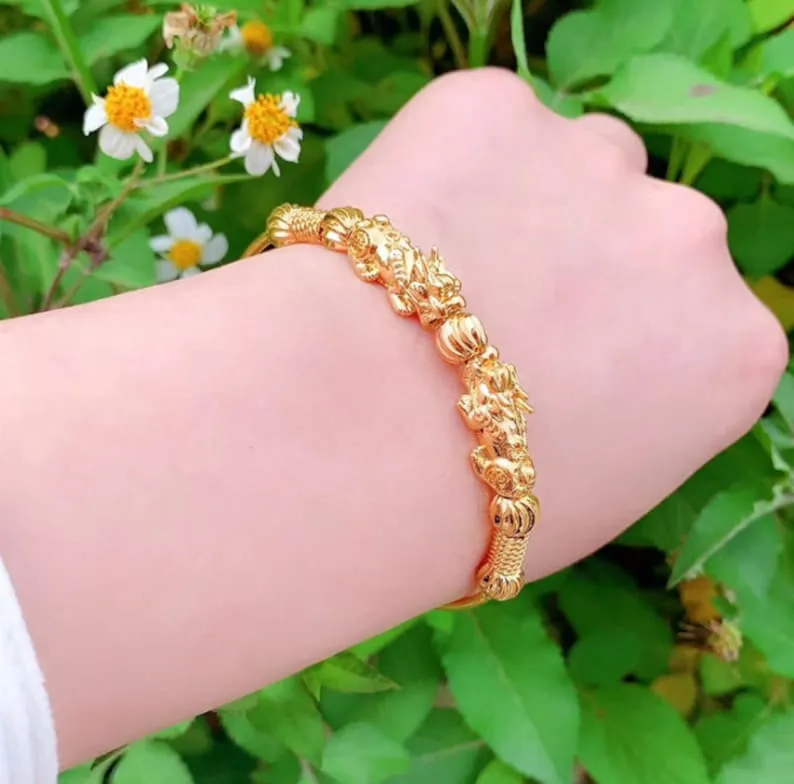 Double Pixiu Gold Bangle Pi Yao Feng Shui Bracelet-Good Luck Attract Wealth and Prosperity Abundance Money Bracelet Gift