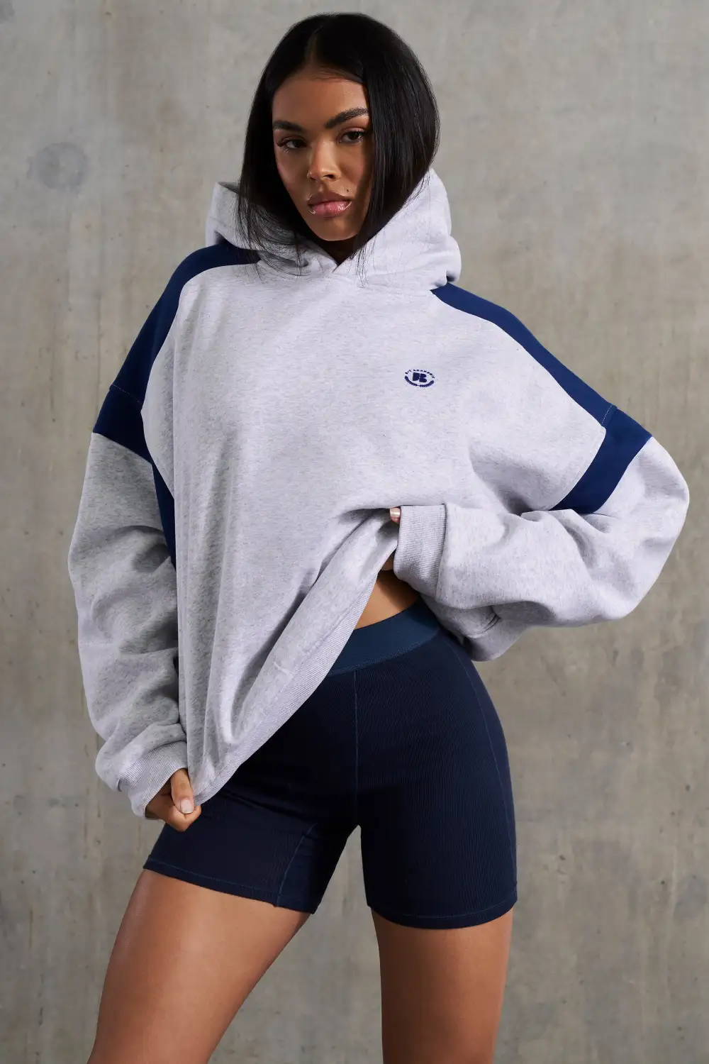 Academic - Oversized Hooded Sweatshirt in Heather Grey