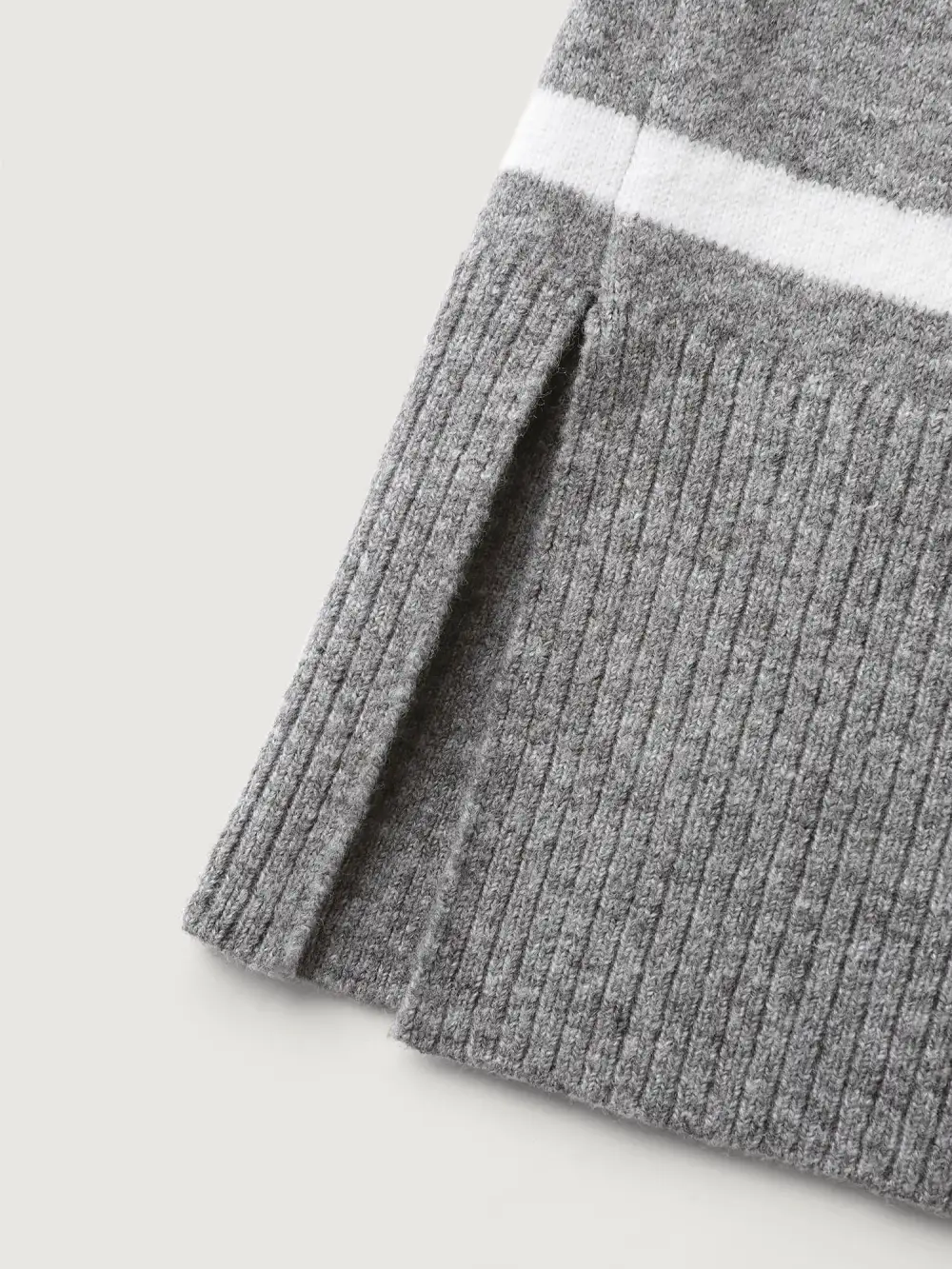 Stripes Print Round Neck Pullover