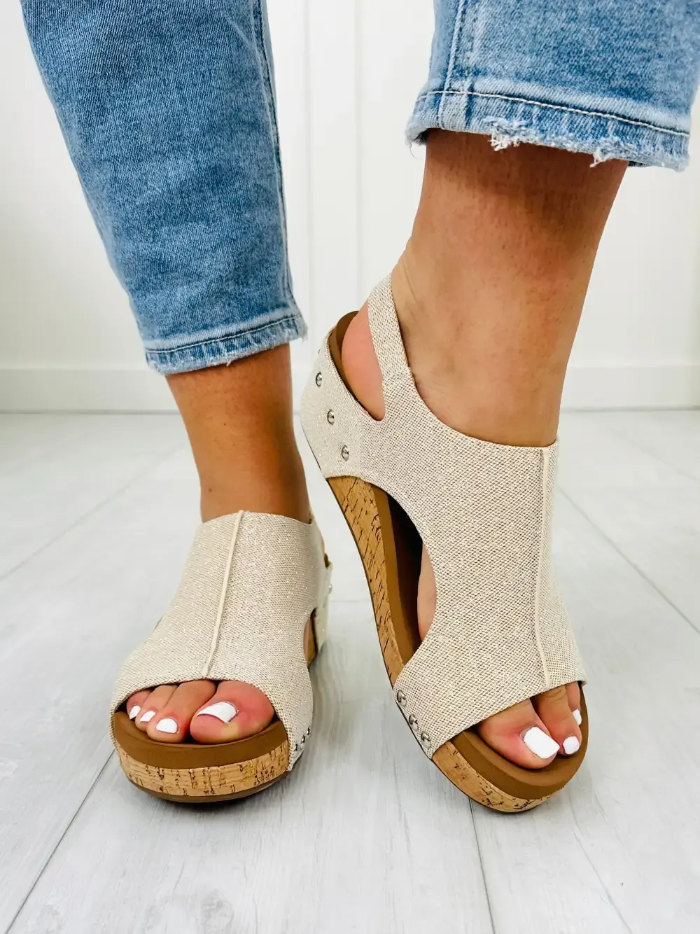 Effortless Dazzle Wedges In Gold Shimmer