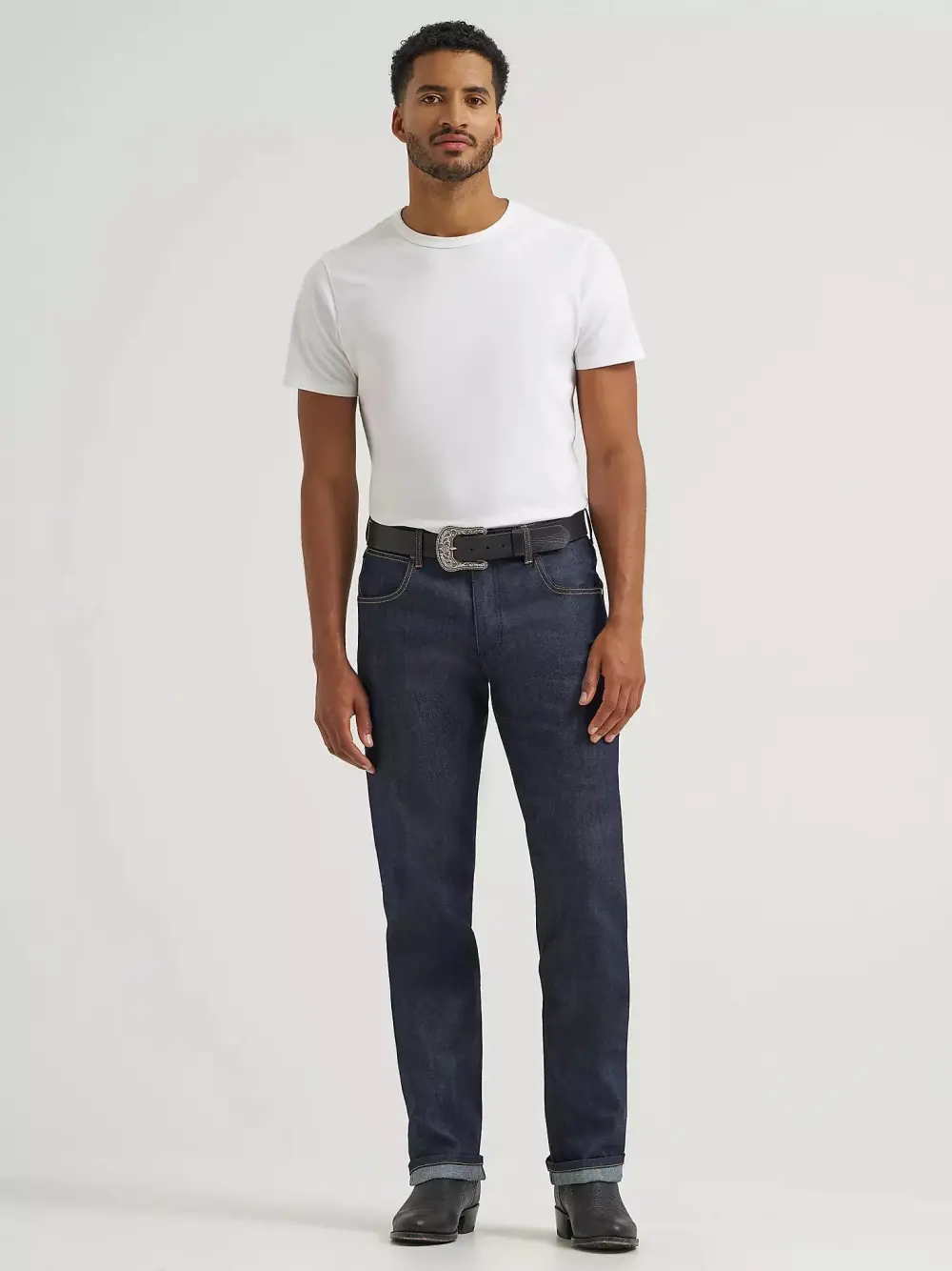 WRANGLER RETRO SLIM FIT STRAIGHT SELVEDGE STRETCH JEAN IN RAW INDIGO