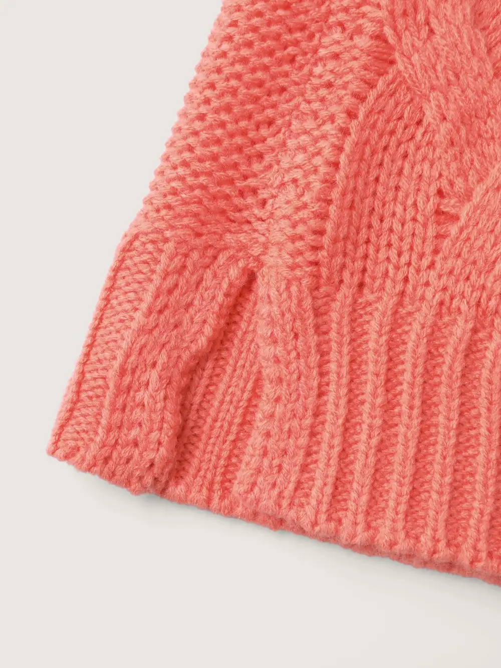 Cable Knit V-Neck Solid Pullover
