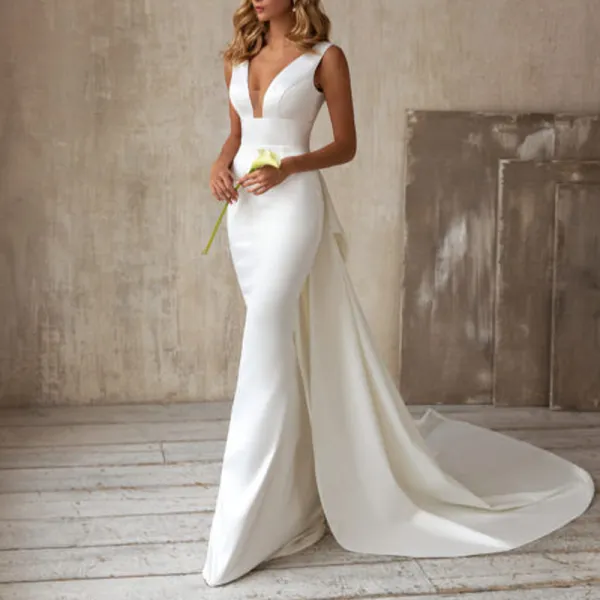 Ladies Sexy V-Neck Sleeveless Trailing Dress