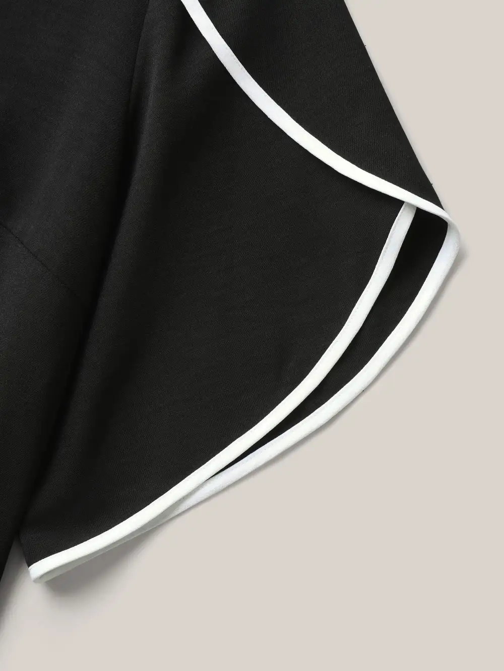 Color Contrast Petal Sleeve Shirt