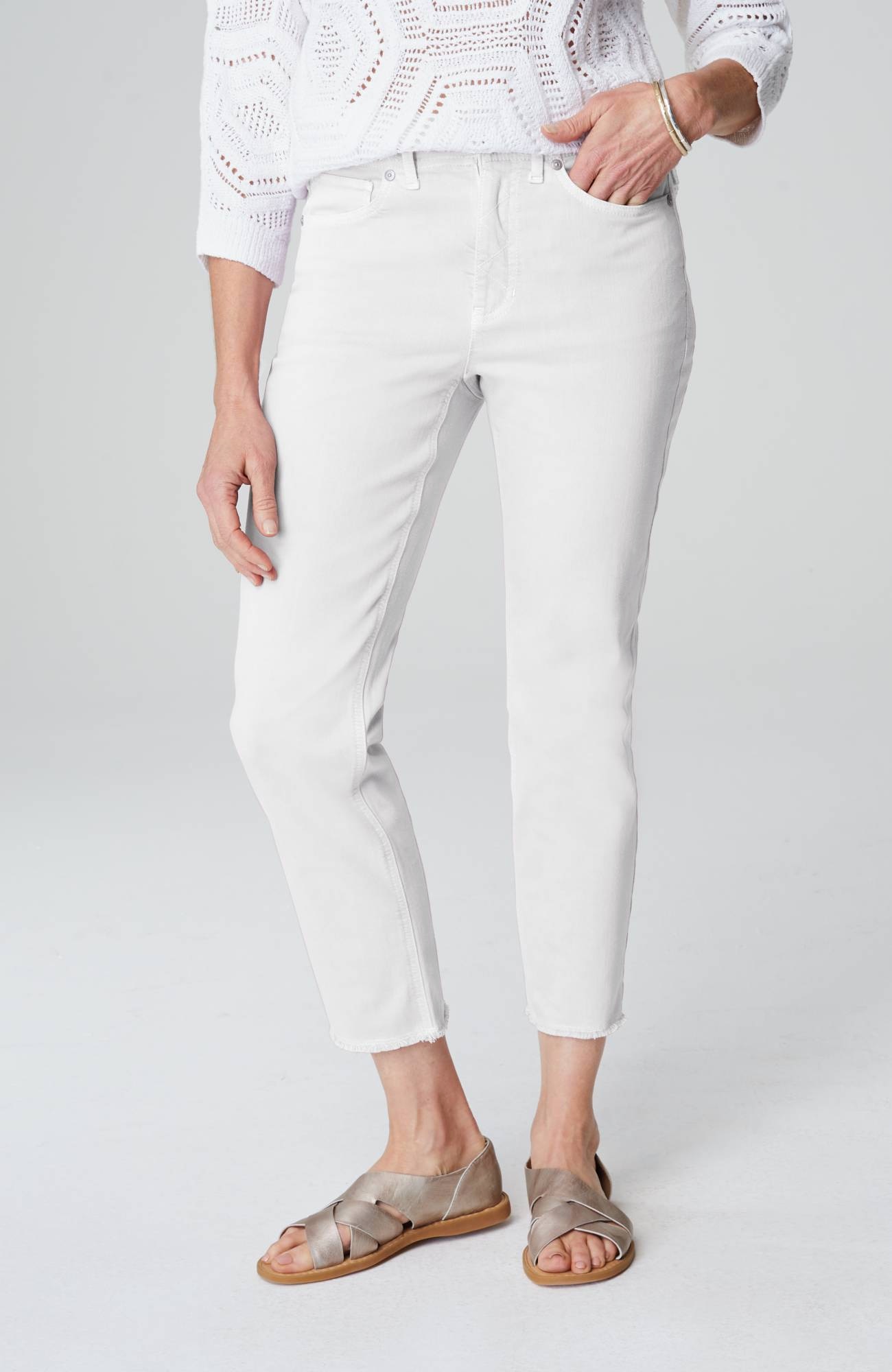 High-Rise Fringe-Hem Crops