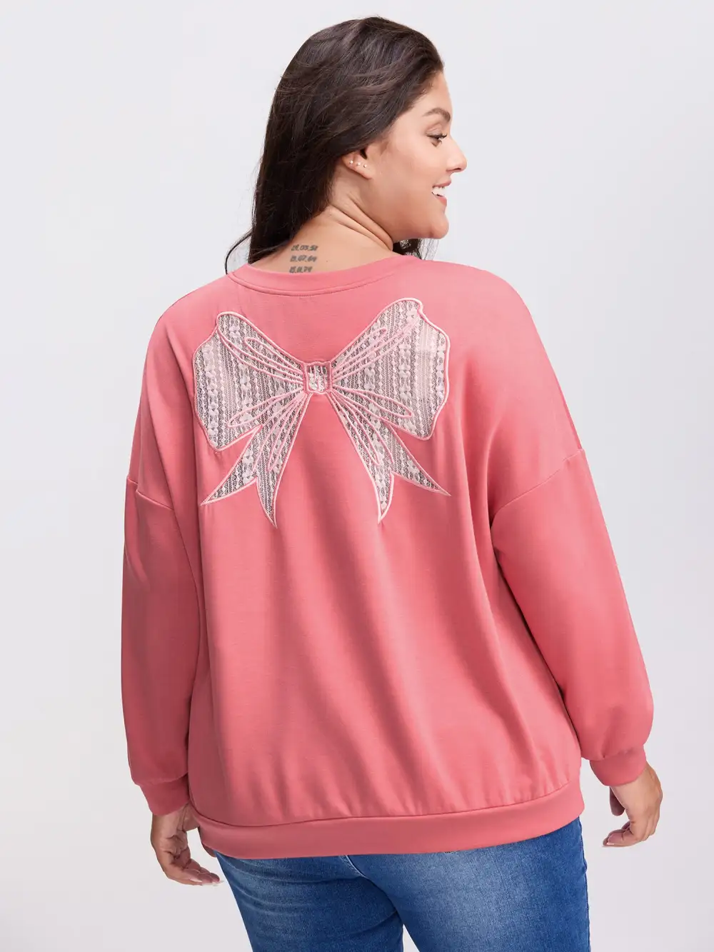 Supersoft Cut-Out Bow Embroidery Sweatshirt