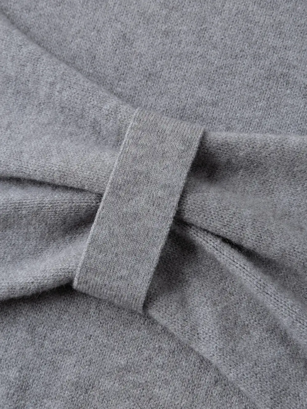 Bow Detail Ribbed Hem Pullover