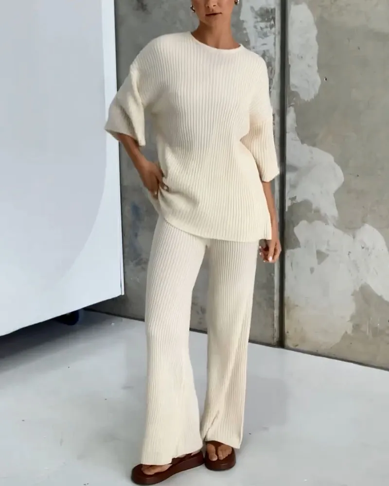 Minimalist mid-sleeved knitted two-piece set