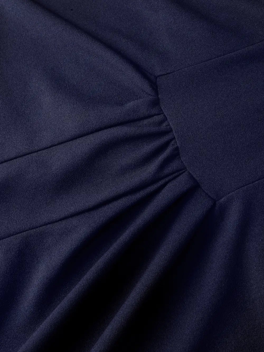 Pleated Tummy-Friendly Metal Detail Midi Dress