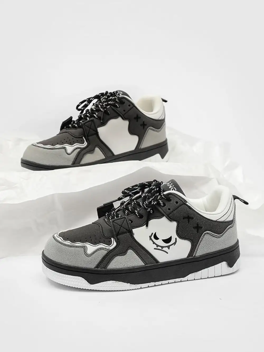 Versatile Sports Board Shoes