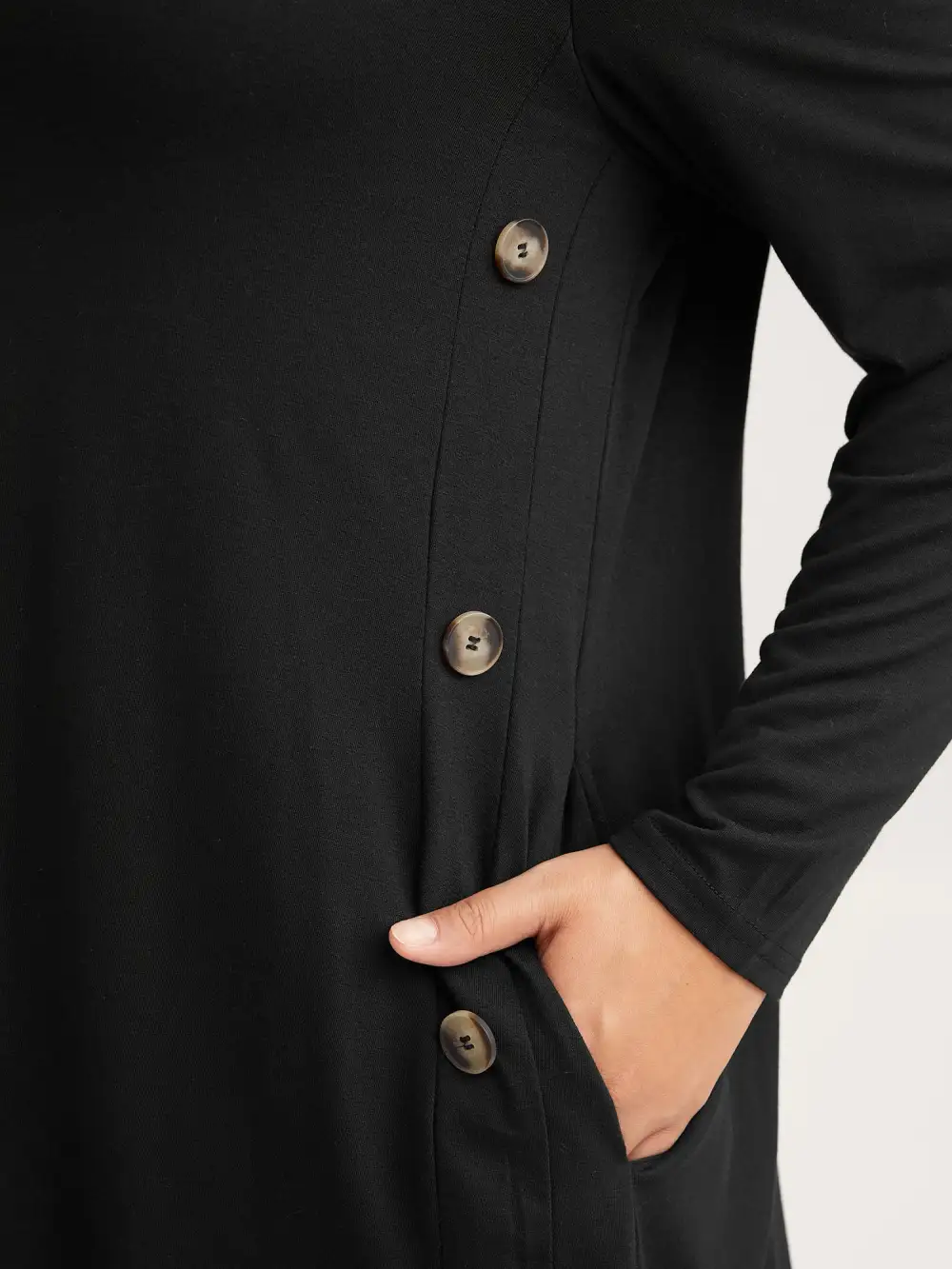 Round Neck Button Slim-Fit Knit Top