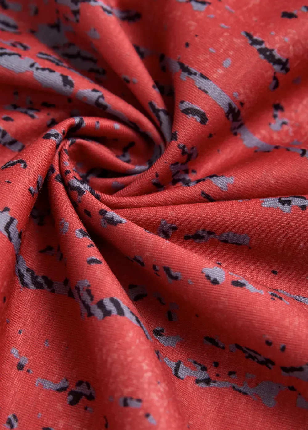 Deep Red Tuck Stitch Ombre Short Sleeve T Shirt