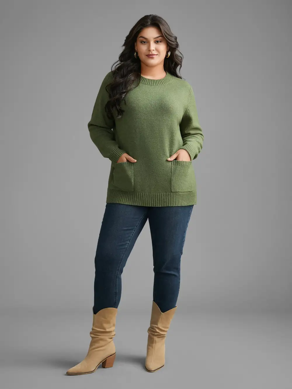 Plain Round Neck Patched Pocket Pullover