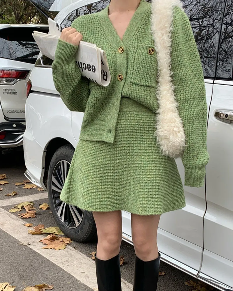 Celebrity style loose V-neck two-piece set