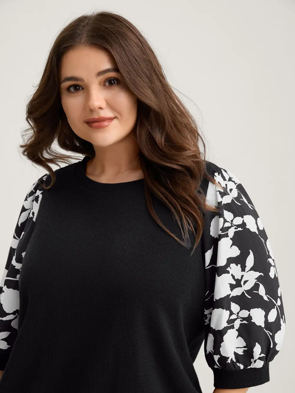 Textured Floral Puffy Sleeve Sweatshirt