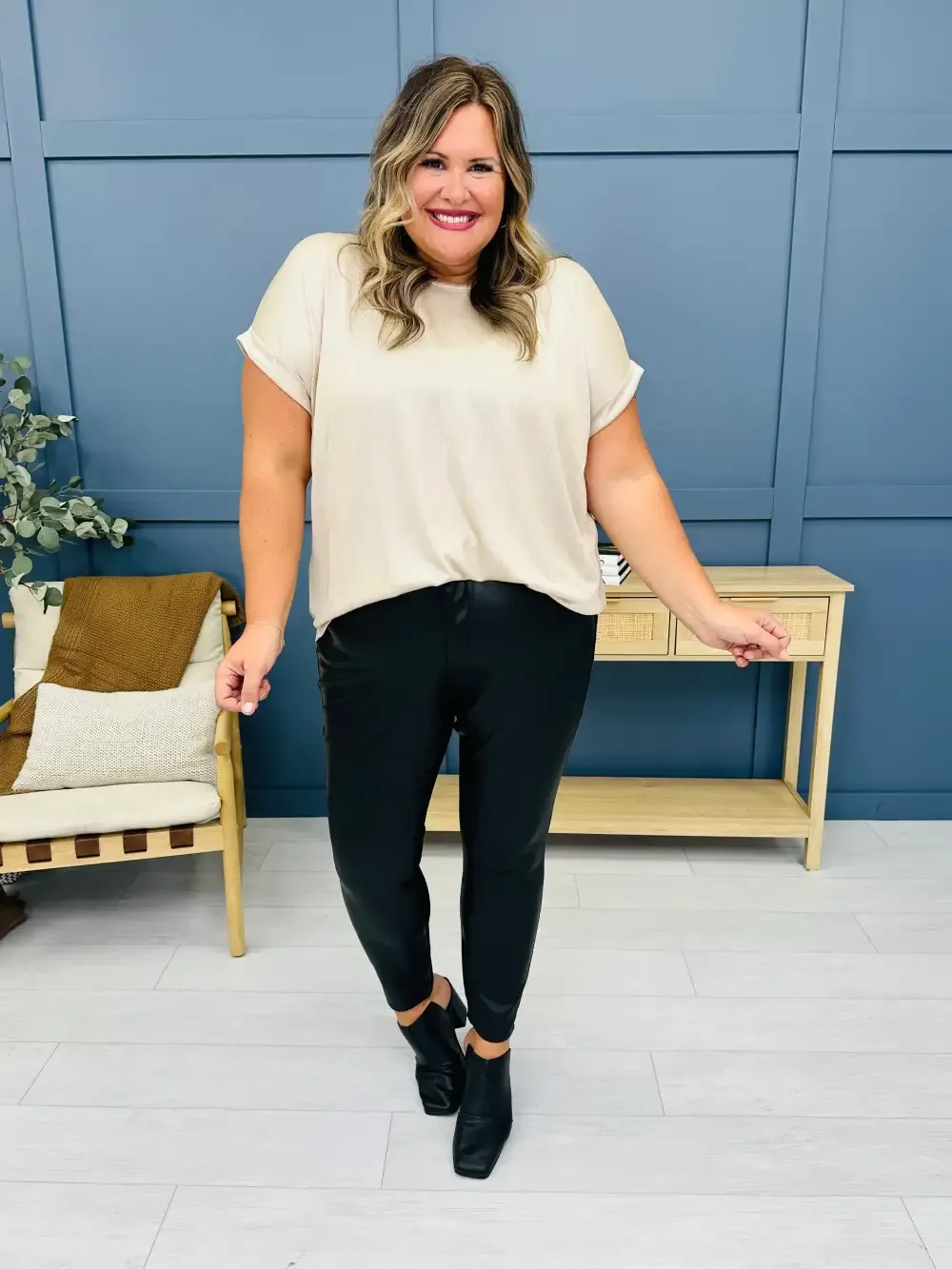 REG/CURVY Judy Blue Hot Stuff Stretchy Faux Leather Skinny Jeans