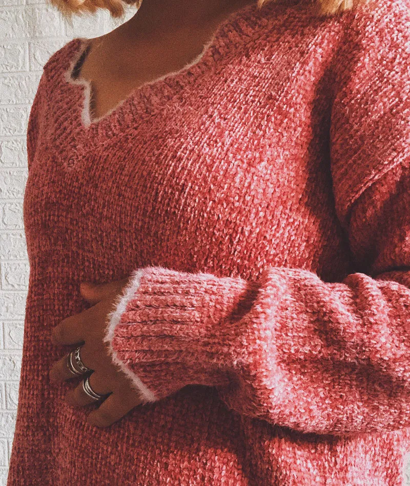 Wave Edge V-Neck Casual Sweater
