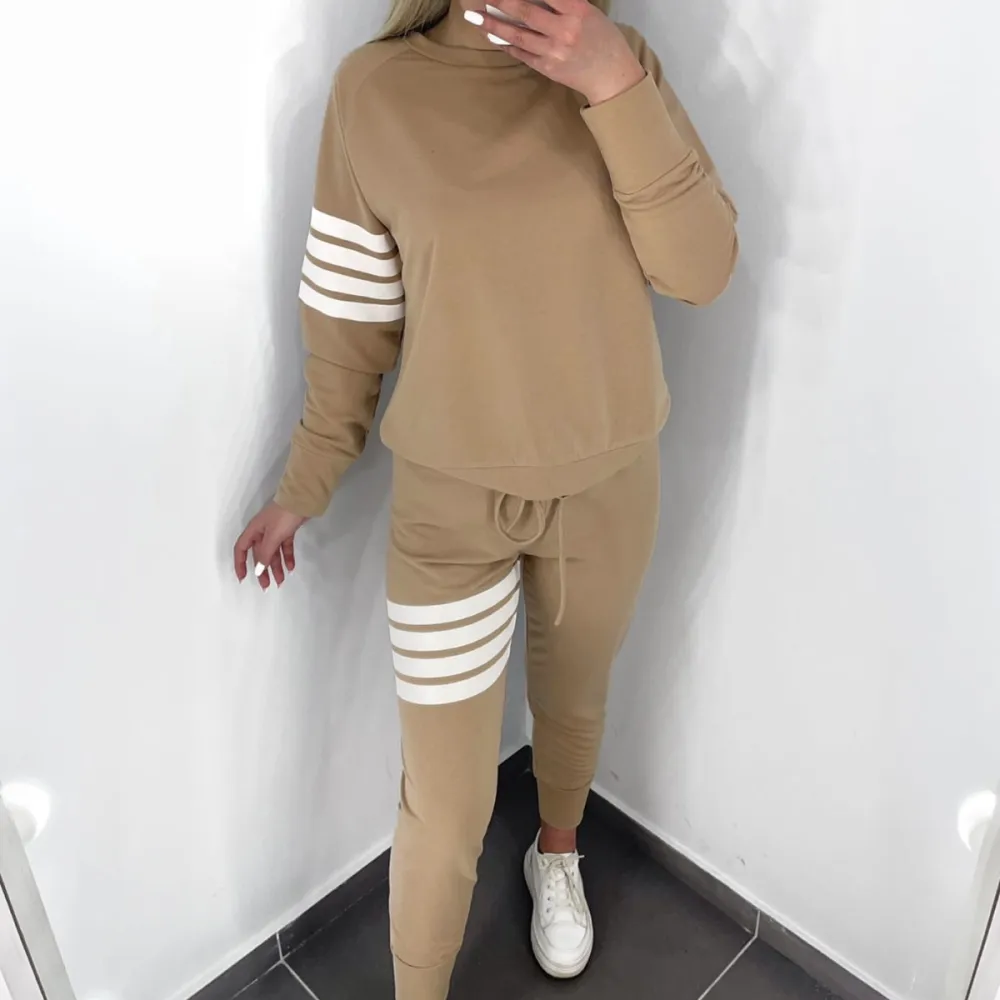 Two-piece Women's Casual Sports Suit