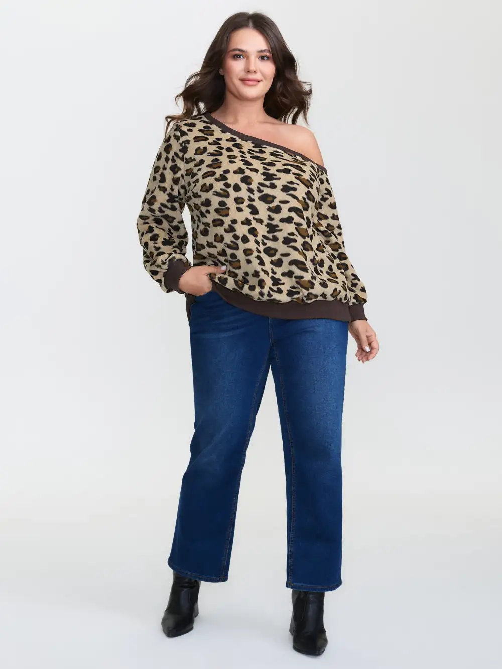 Velvety Leopard Print One-Shoulder Sweatshirt