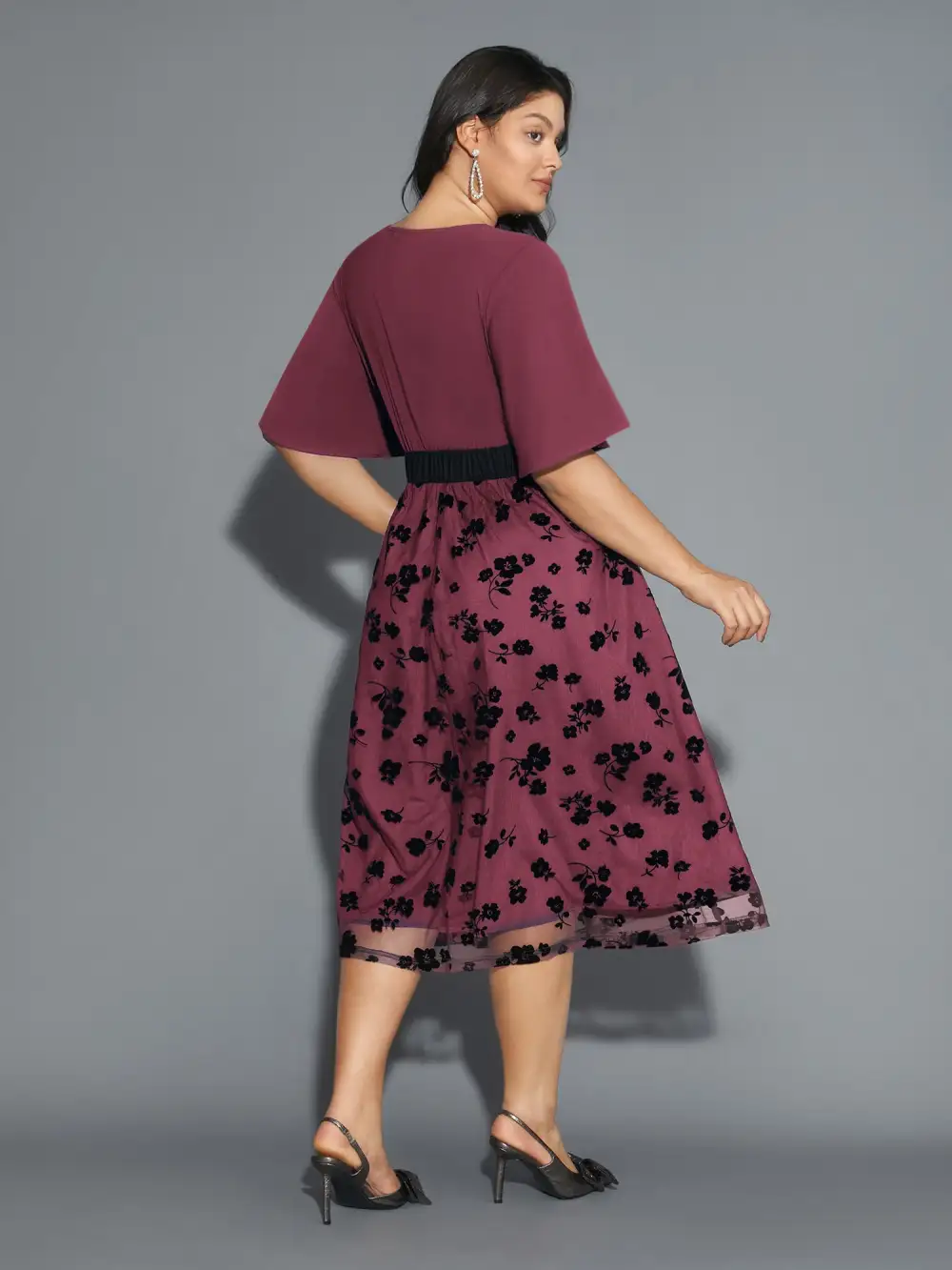 Floral Embroidered Mesh keyhole Dress