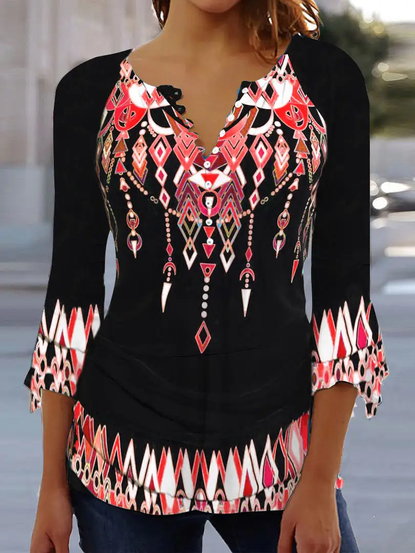 Women's Graphic Printed 3/4 Sleeve V-neck Top