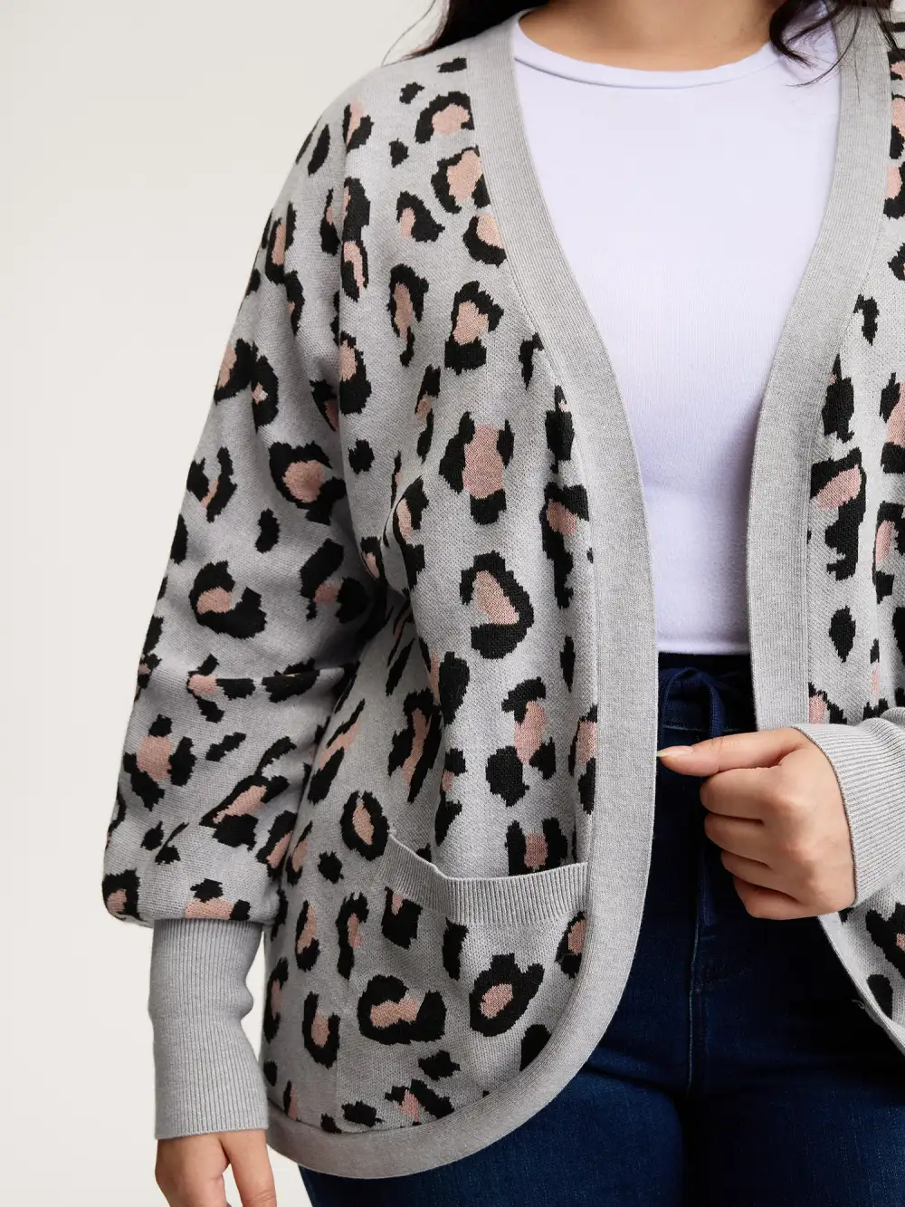 Leopard Print Arc Hem Pockets Knit Cardigan