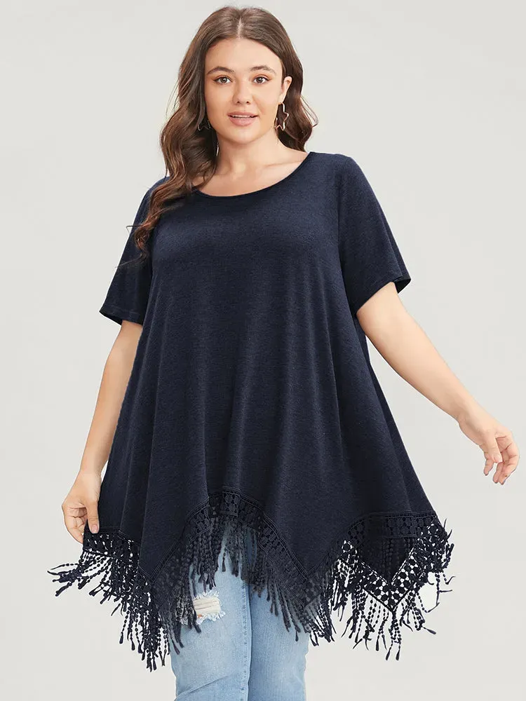 Solid Round Neck Lace Fringe Hem T-shirt