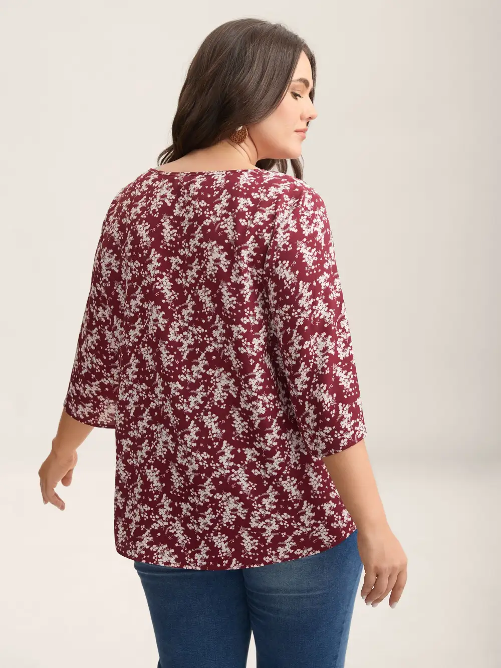 Floral Print Curvy Hem V-Neck Shirt