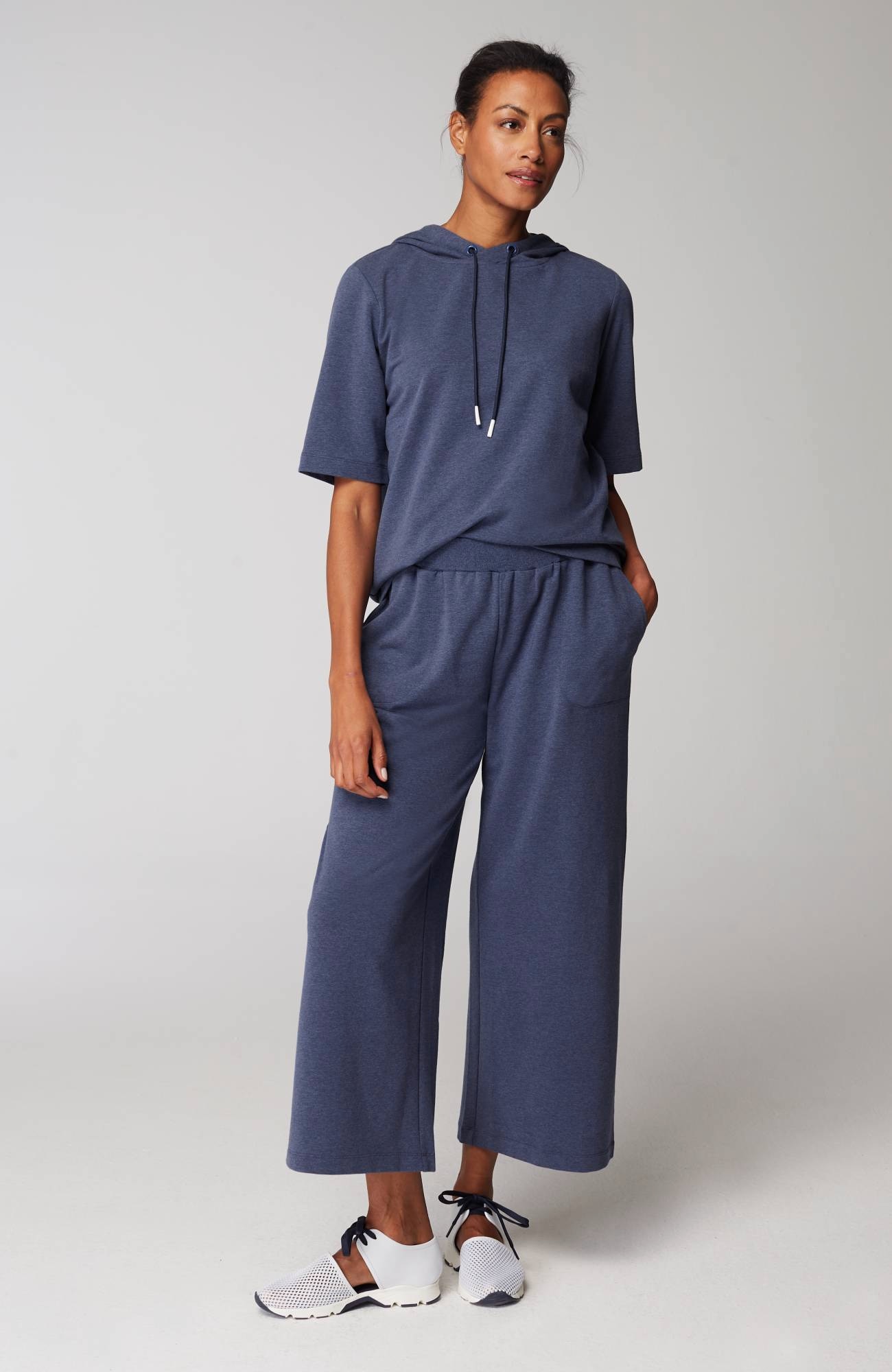 Fit Elevate Terry Crops