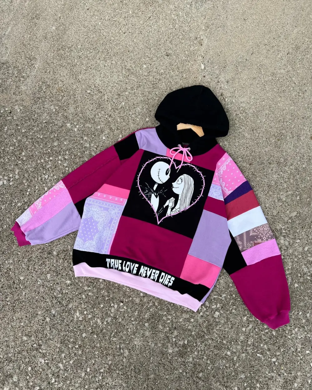 Hoodie sweatshirts how perfect and cozy piece for your Halloween day