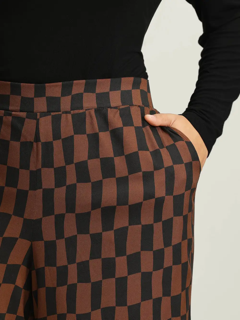 Checkered Print Wide-Leg Pants