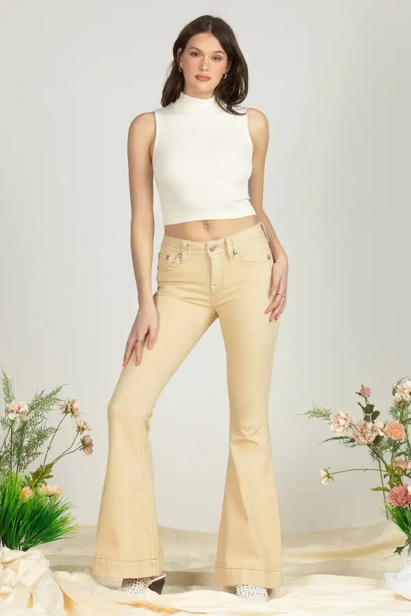 Neutral Horseshoe Beige Flare
