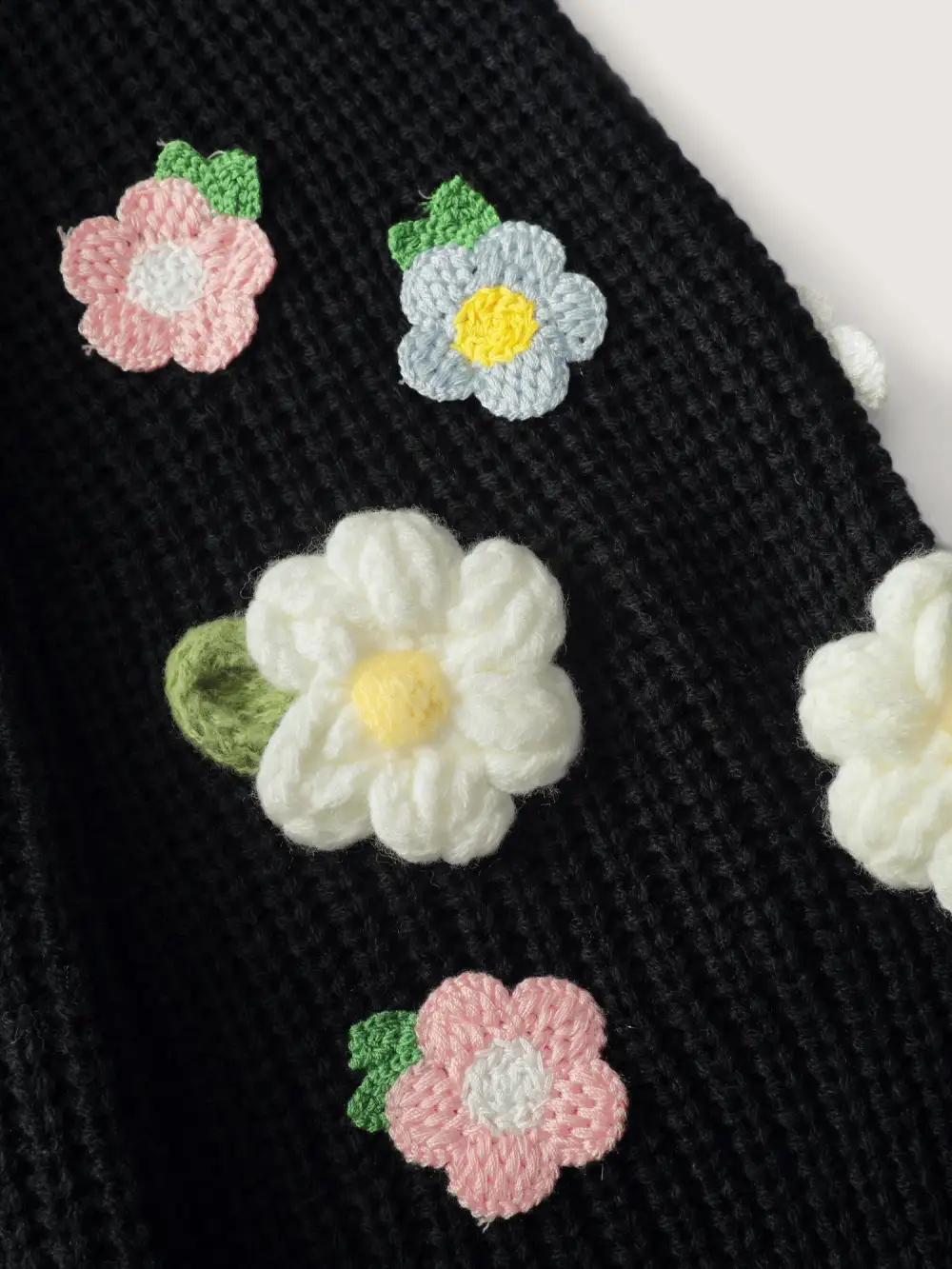 Crochet Floral Pattern V-Neck Pullover