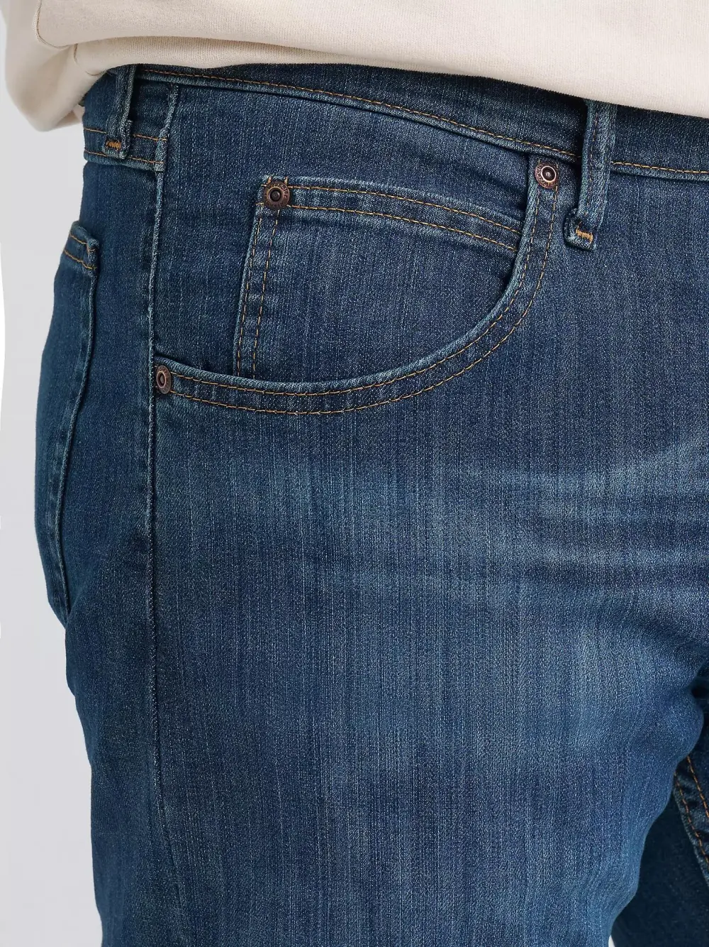 WRANGLER FIVE STAR PREMIUM DENIM FLEX FOR COMFORT REGULAR FIT JEAN IN DARK STONEWASH