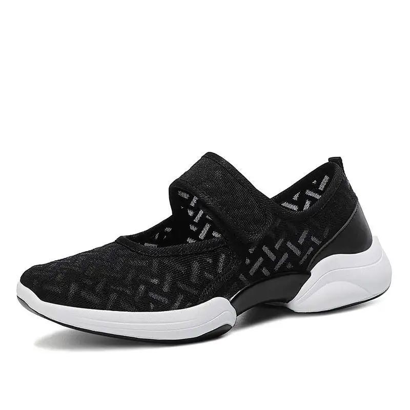 Lace Pattern Elegant Sneakers