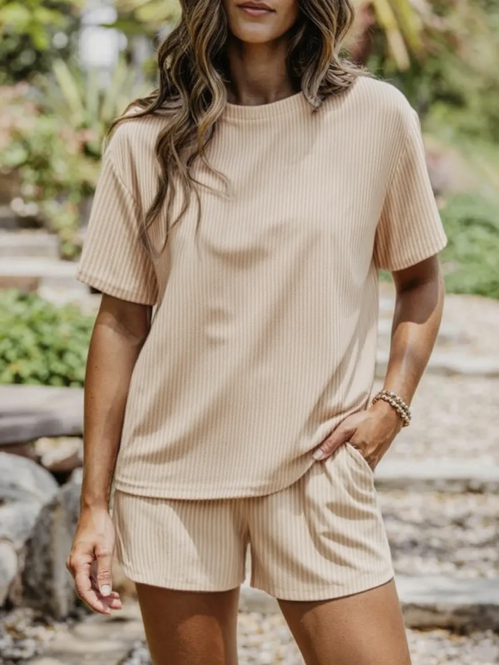 Plus Size Two-Piece Summer Set – Casual Round Neck Short Sleeve Top & Shorts for Women