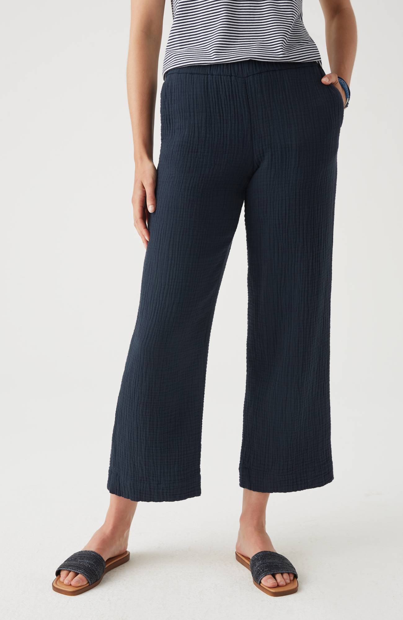 Cotton-Gauze Straight-Leg Crops