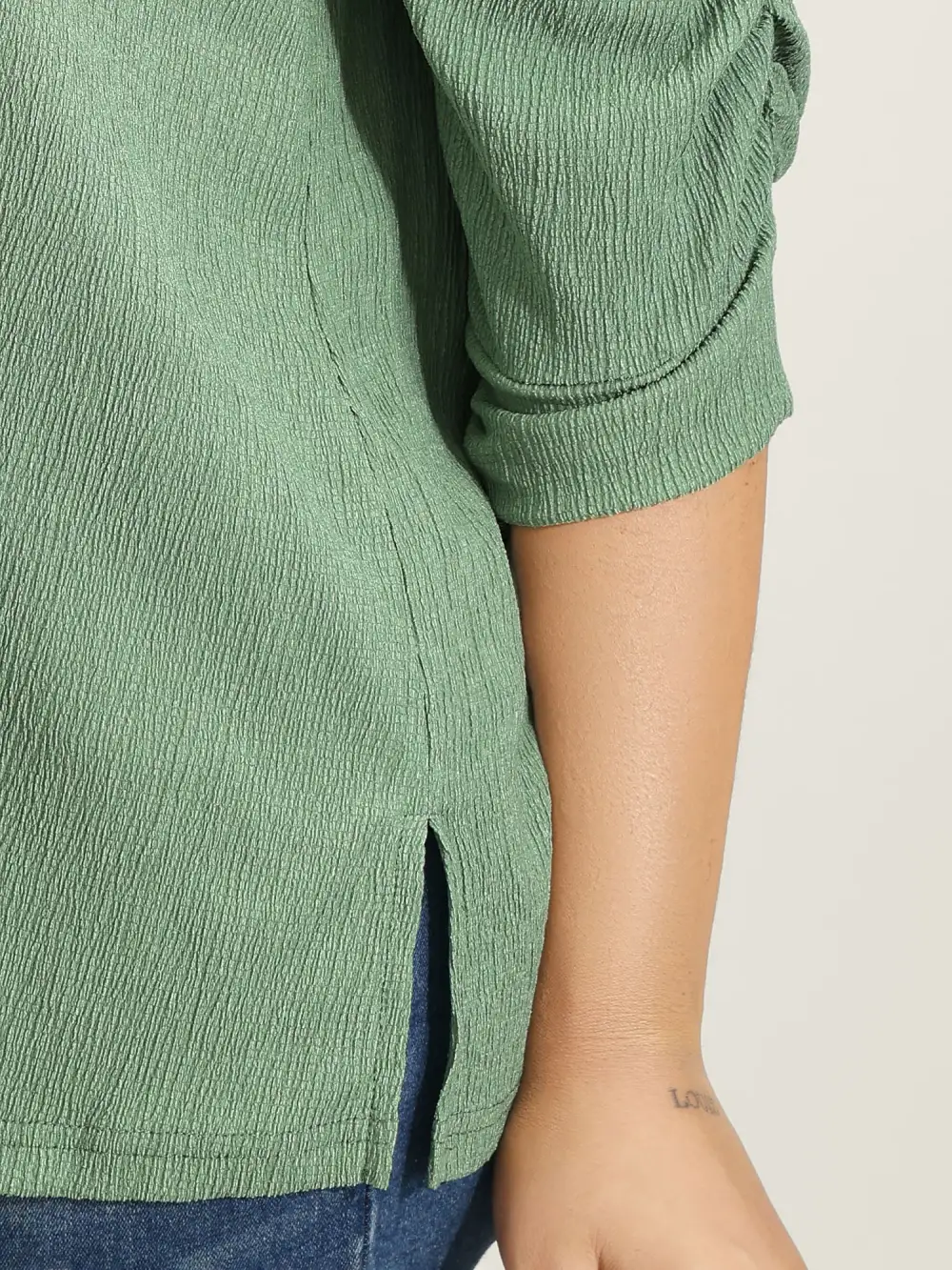 Textured Stretchy Three-Quarter Sleeve T-Shirt