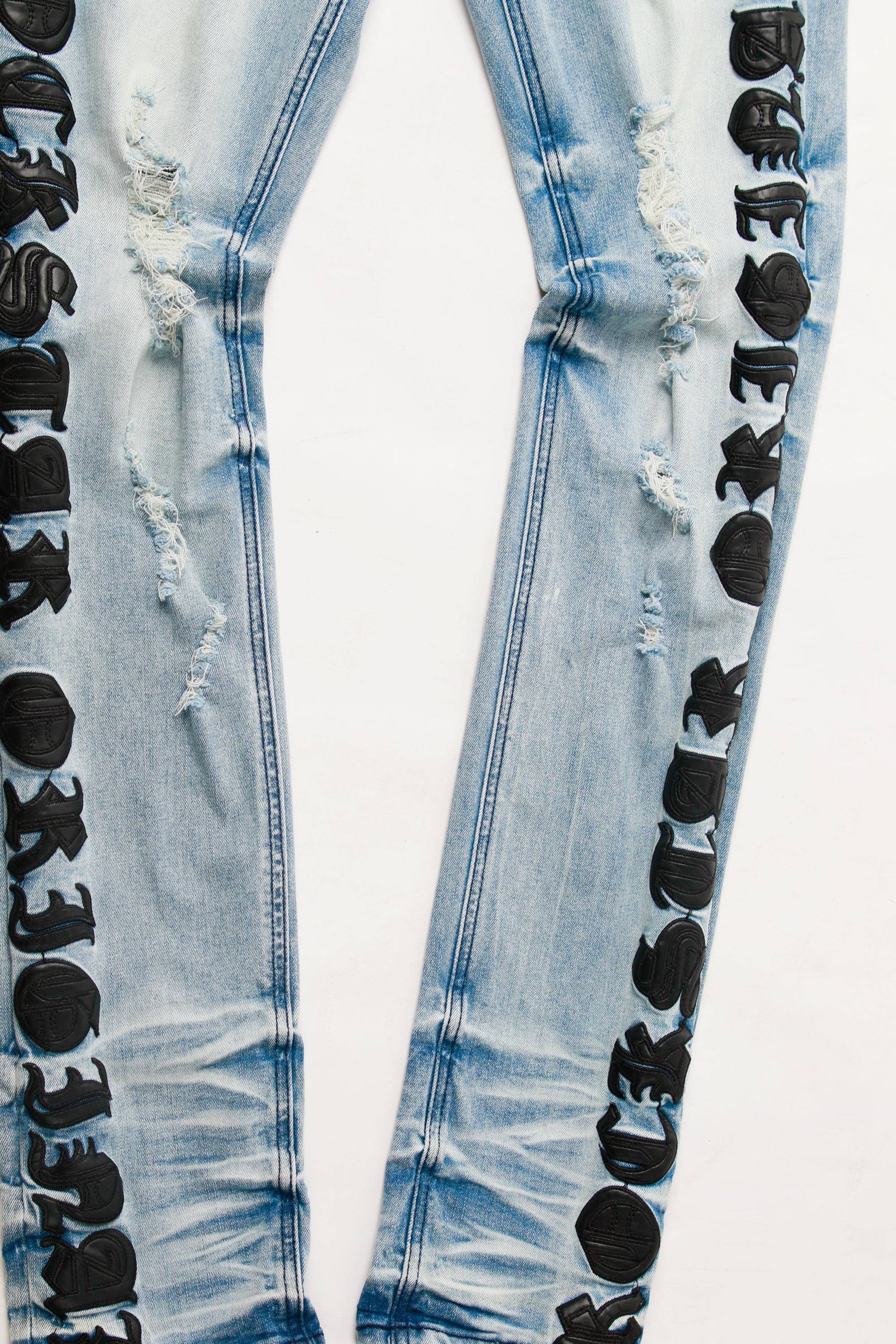 Jones Emroidered Jean- Blue