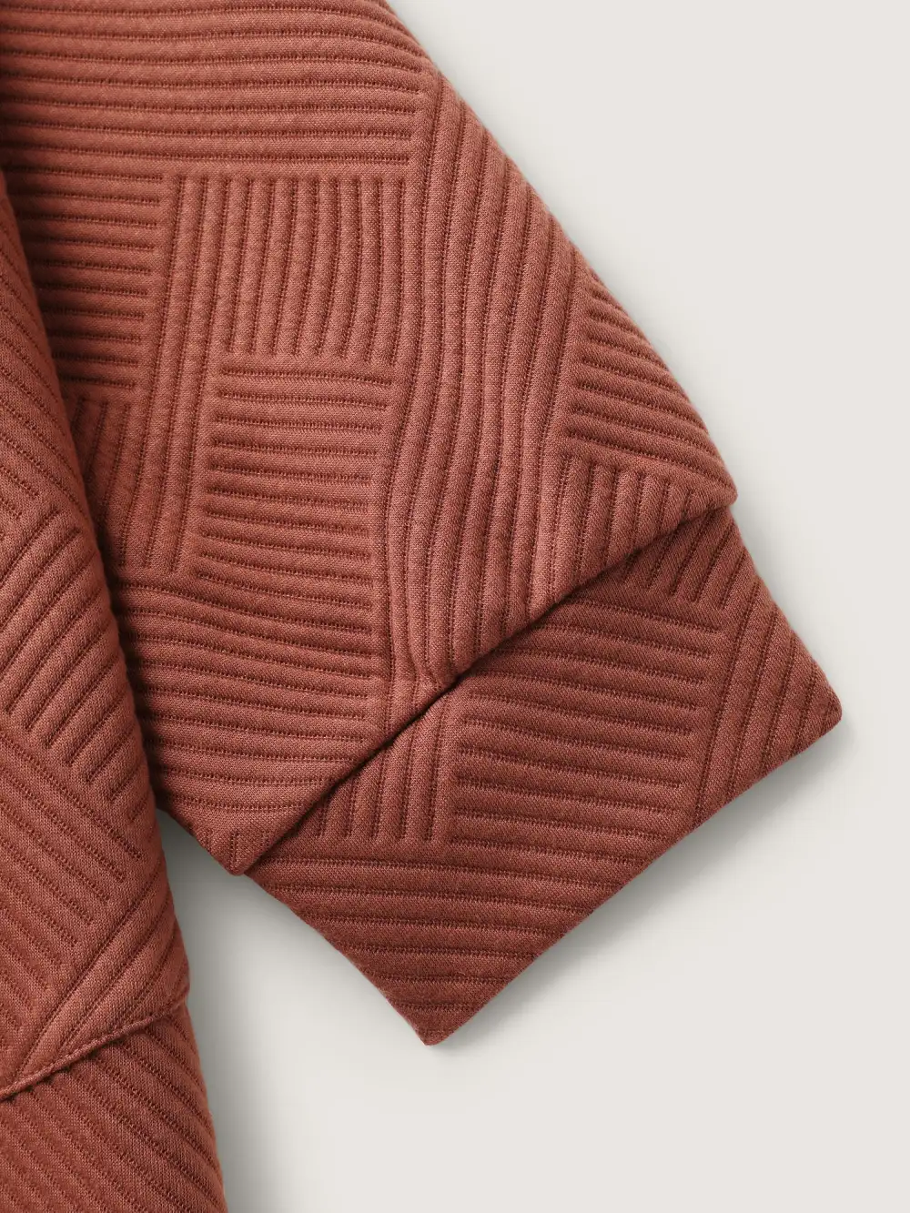 Textured Curvy Hem Round Neck Sweatshirt