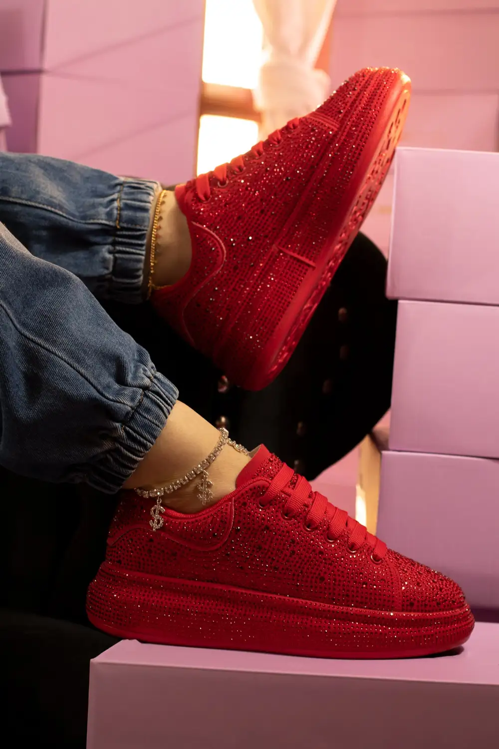 DOLLY | RED