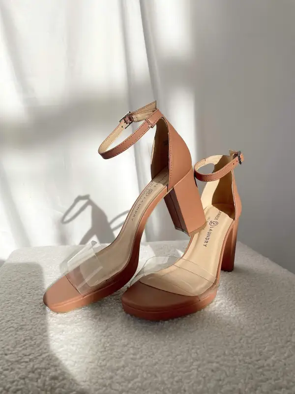 Make It Clear Heel
