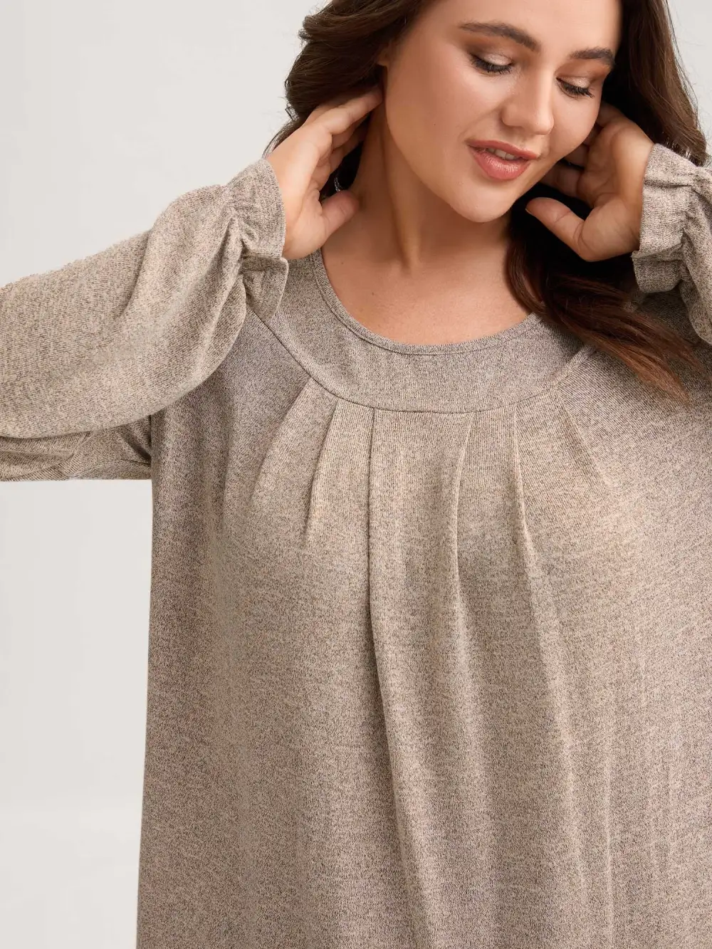 Round Neck Heather Pleated T-shirt