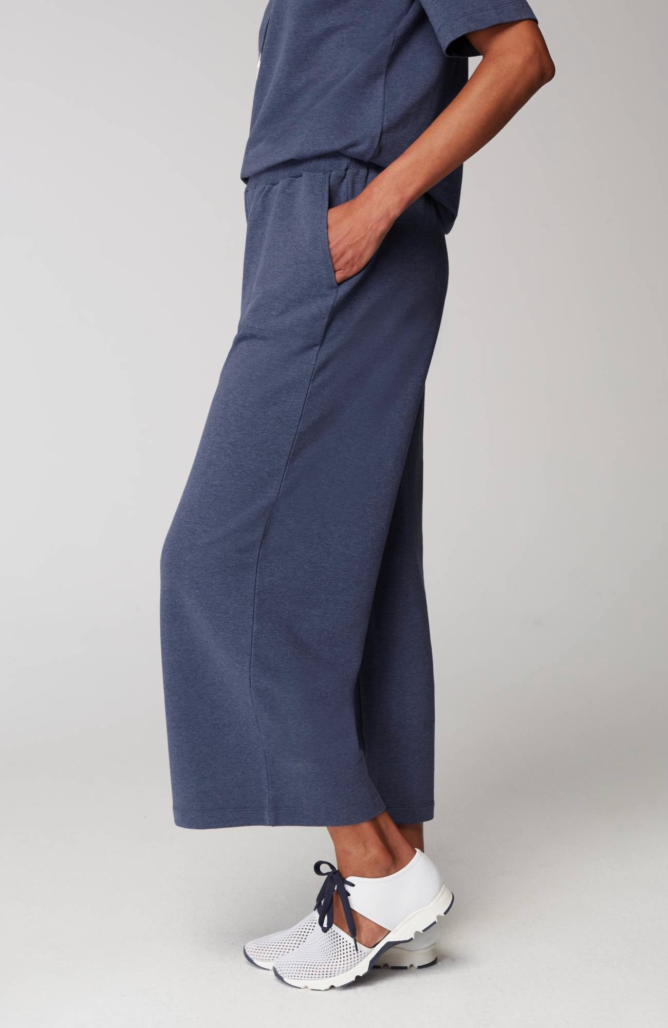 Fit Elevate Terry Crops