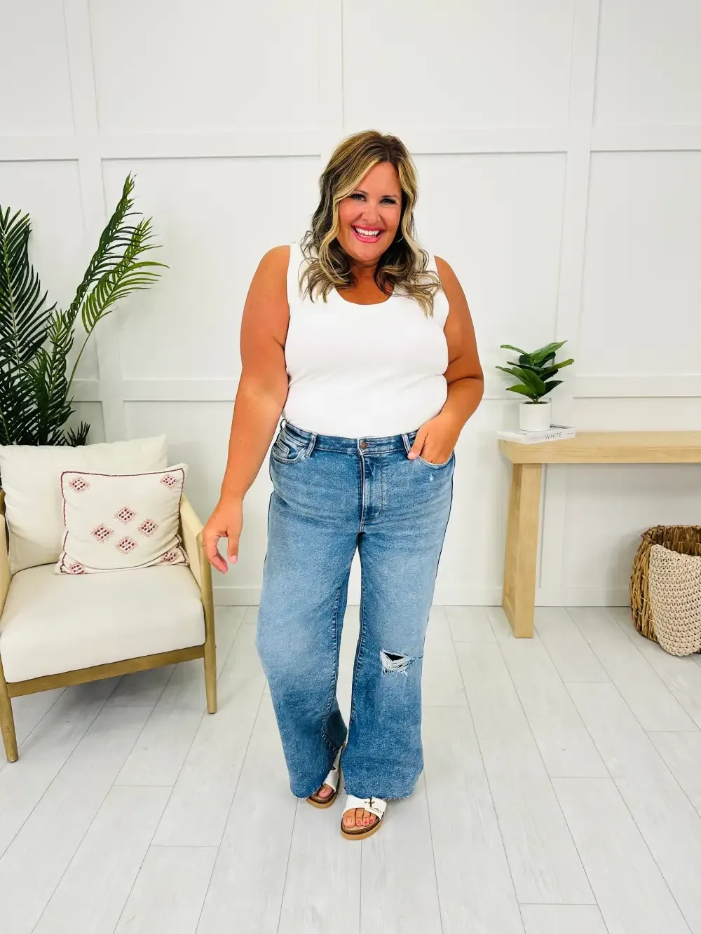 Judy Blue Flow With It Wide Leg Vintage Wash Jeans