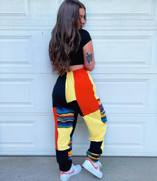 Yellow sweatpants how perfect and cozy piece for your Halloween day