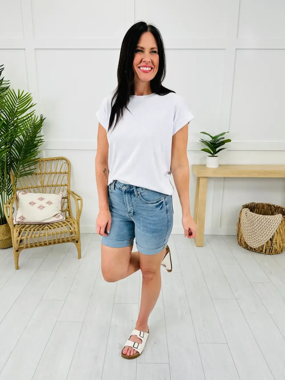 Judy Blue Confident and Cooling Tummy Control Shorts in Reg/Curvy