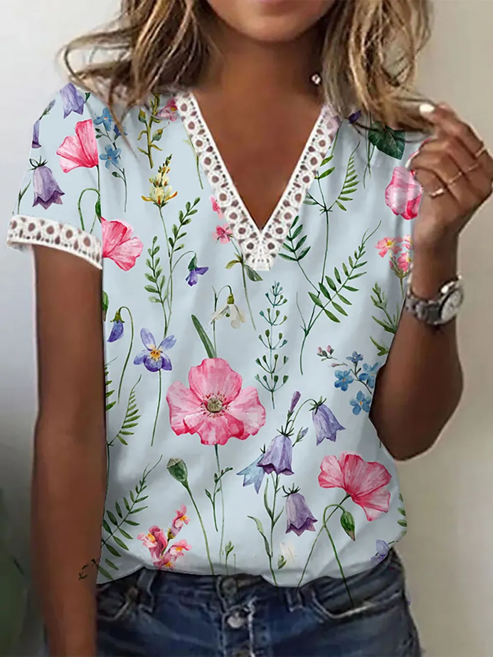 V Neck Floral Lace Casual T-Shirt/Tee